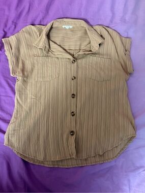 mine Lightweight Tan Button-Down Short Sleeve Shirt